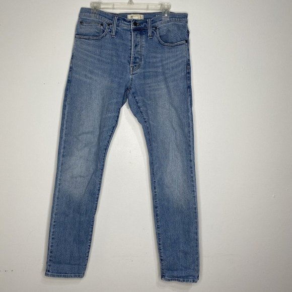Men's Madewell Jeans Athletic Slim Fit 33 W x 32 L Button Fly Staight Light Wash